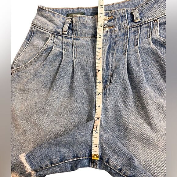 Wild fable Jean shorts highest rise A-line light denim size 2 - Picture 14 of 15